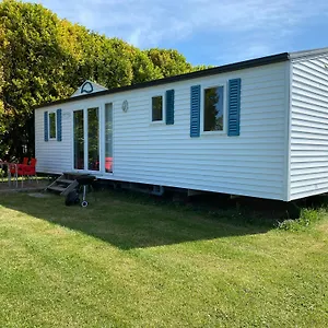 https://domaine-de-laumone.inbrittany.com
